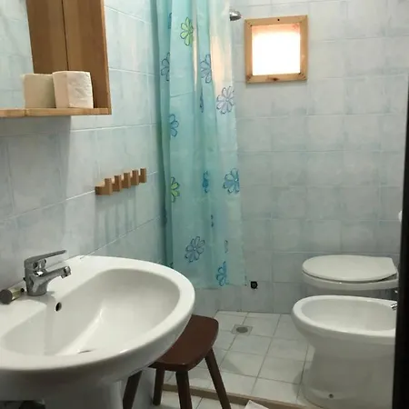 לינה וארוחת בוקר Al Molo *
